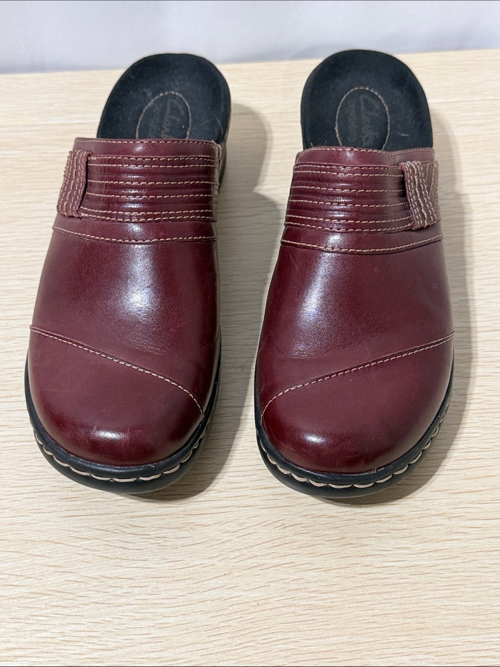 Women’s Slip-On Clog in Burgundy Leather